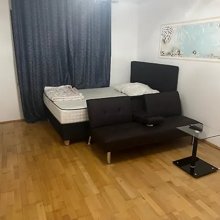 شقة 2 Zimmer Mit Bad Und Wc Teilen