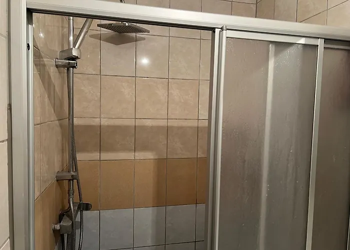 2 Zimmer Mit Bad Und Wc Teilen Διαμέρισμα *